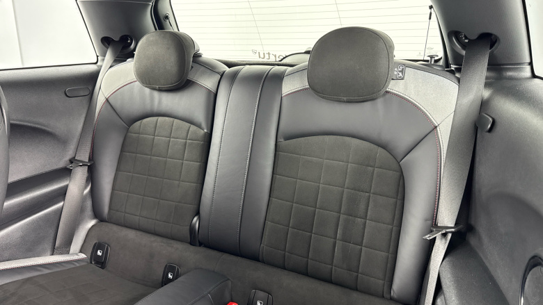 MINI Hatchback 1.5 Cooper Sport Premium 3dr Auto Petrol Hatchback